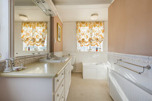 Photo 36- click for photo gallery